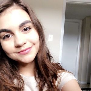 Meet your Posher, Erika